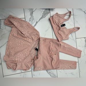 Beach Bunny B fit set